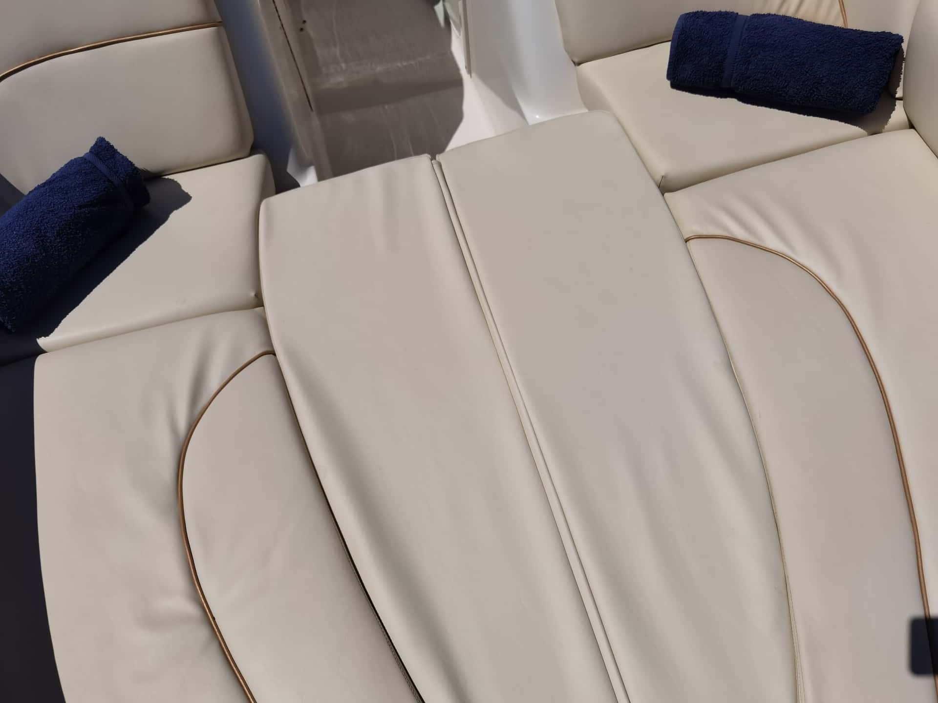 Sea Ray 240 Sundeck - miniatura 9