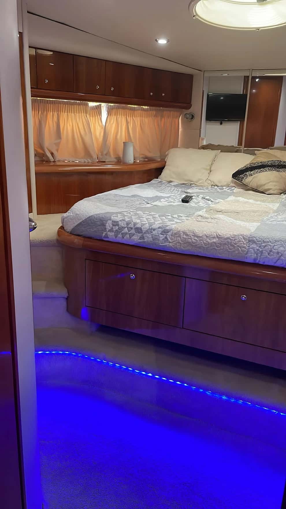 Sunseeker Predator 61 - miniatura 37