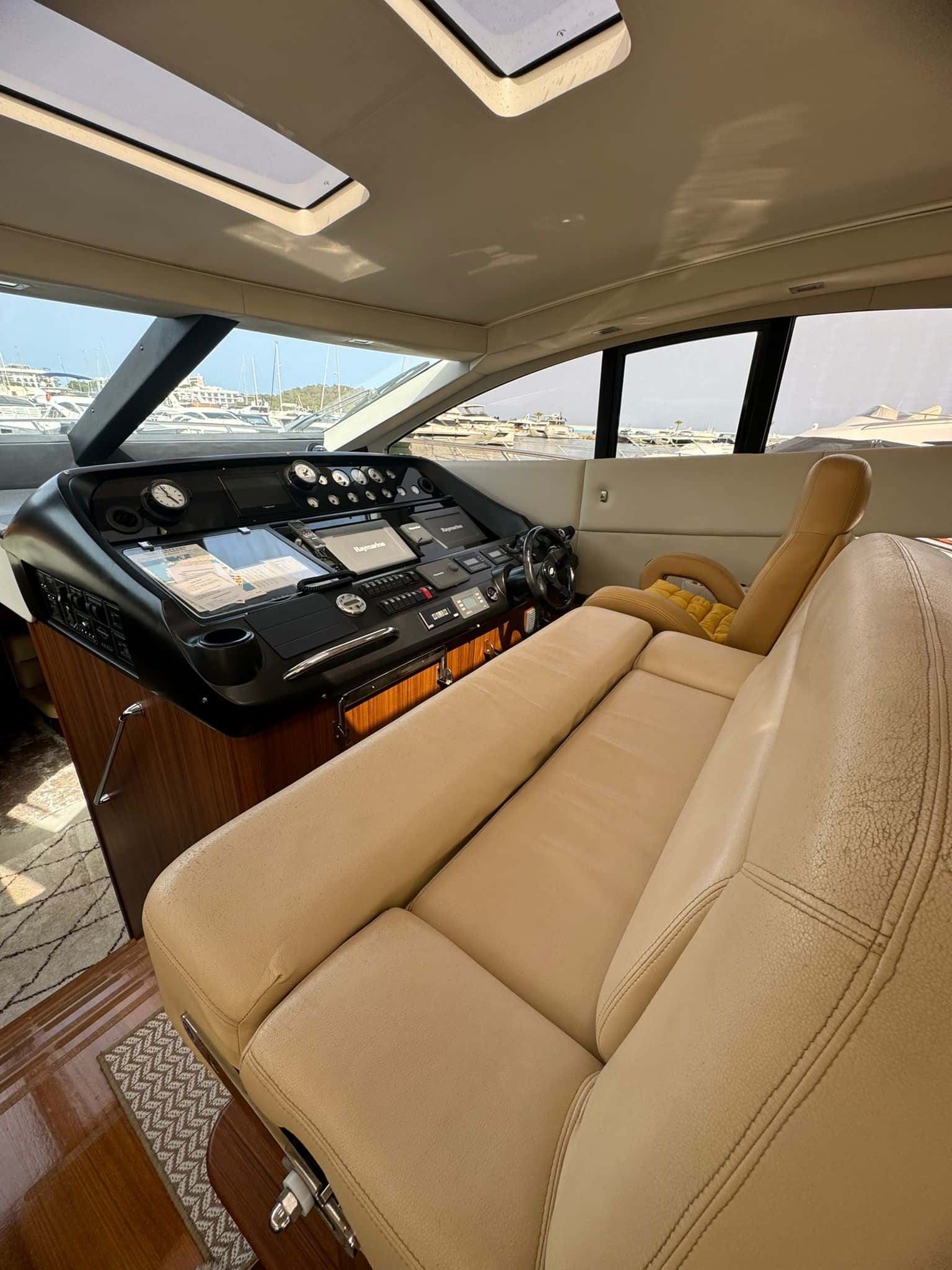 Sunseeker Predator 62 - miniatura 9