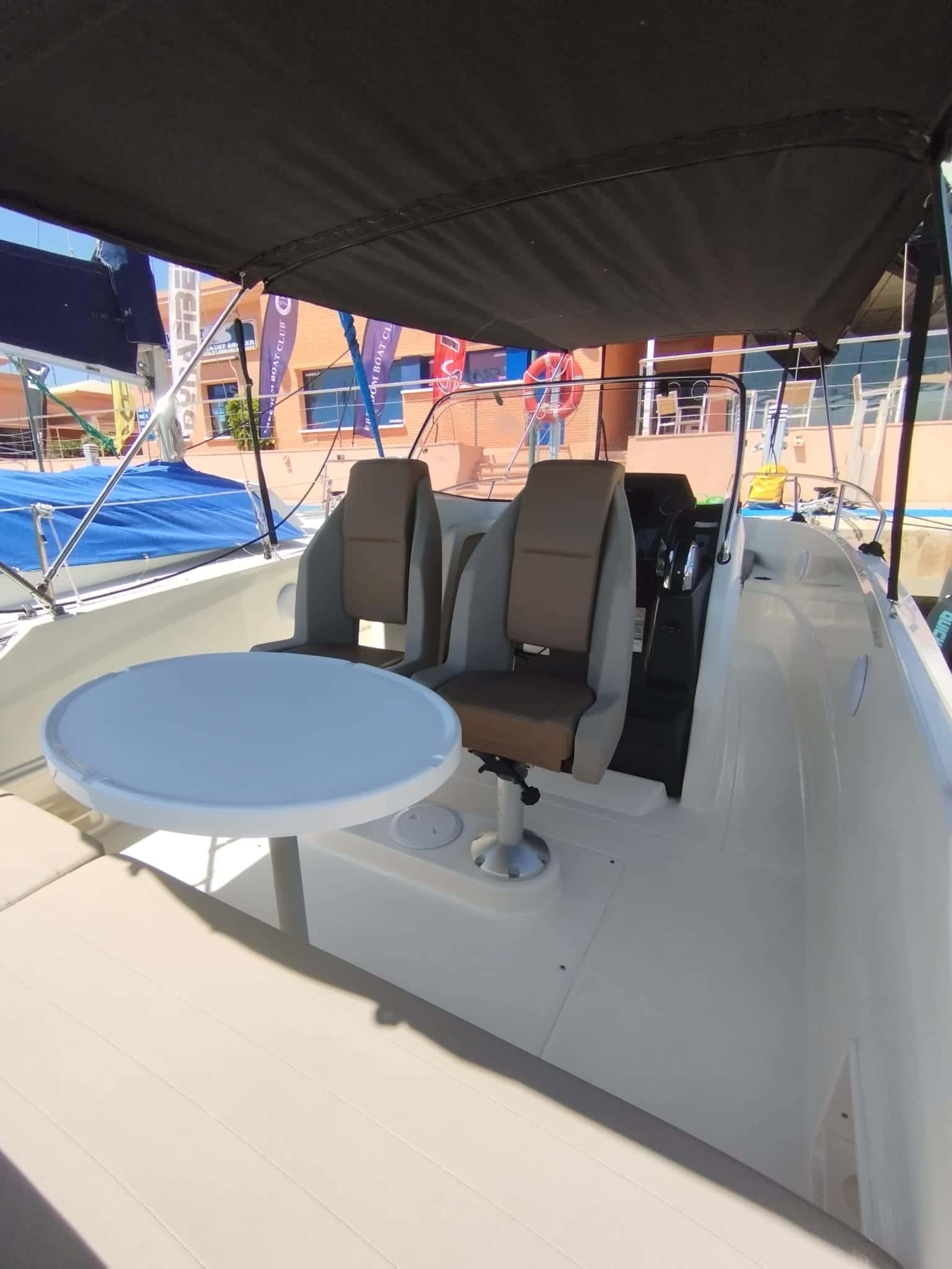 Quicksilver Activ 675 Open - miniatura 5