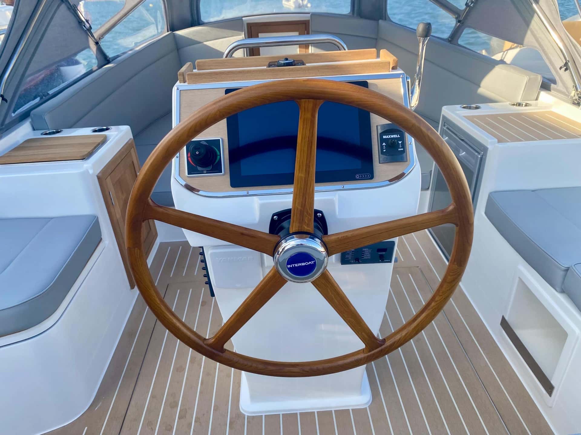 Interboat - Intender 850 - miniatura 8