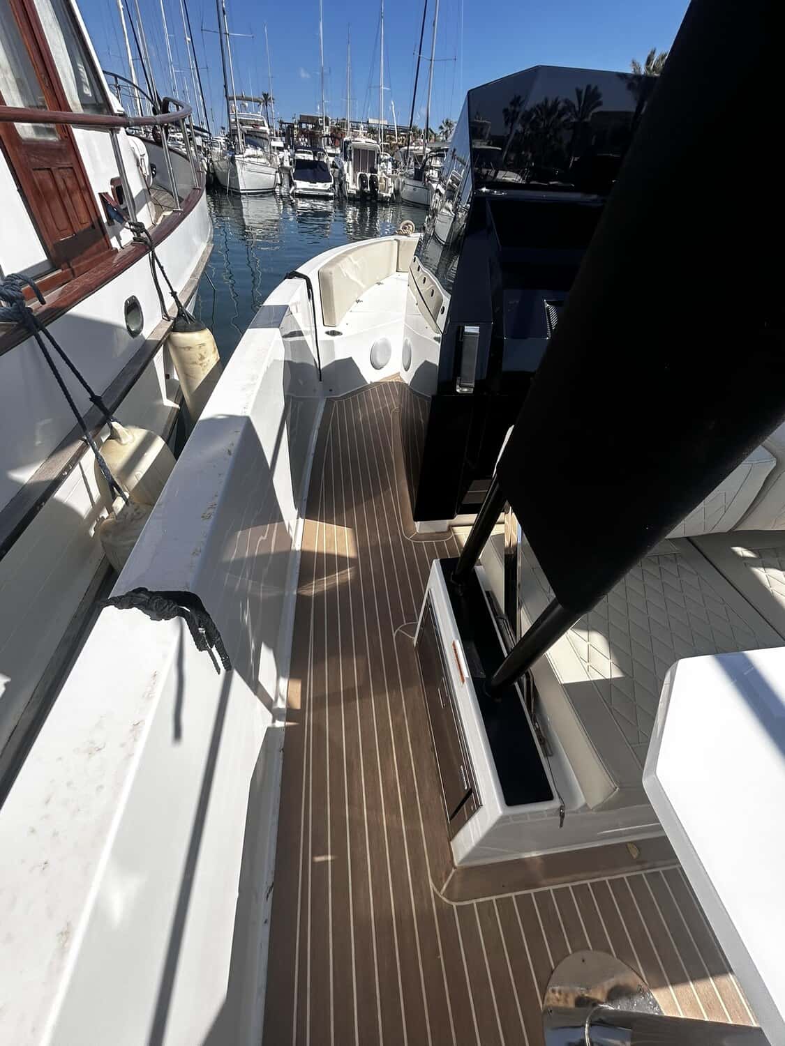 De Antonio Yachts D28 - miniatura 12