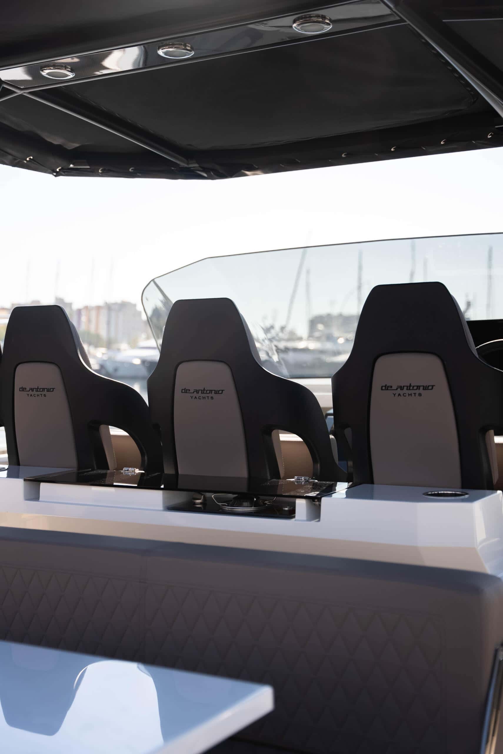 De Antonio Yachts D32 2026 - miniatura 15