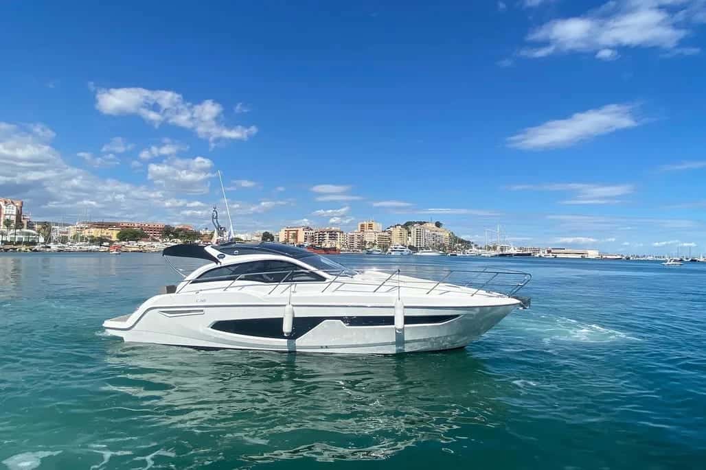 Sessa Marine C38 - miniatura 2