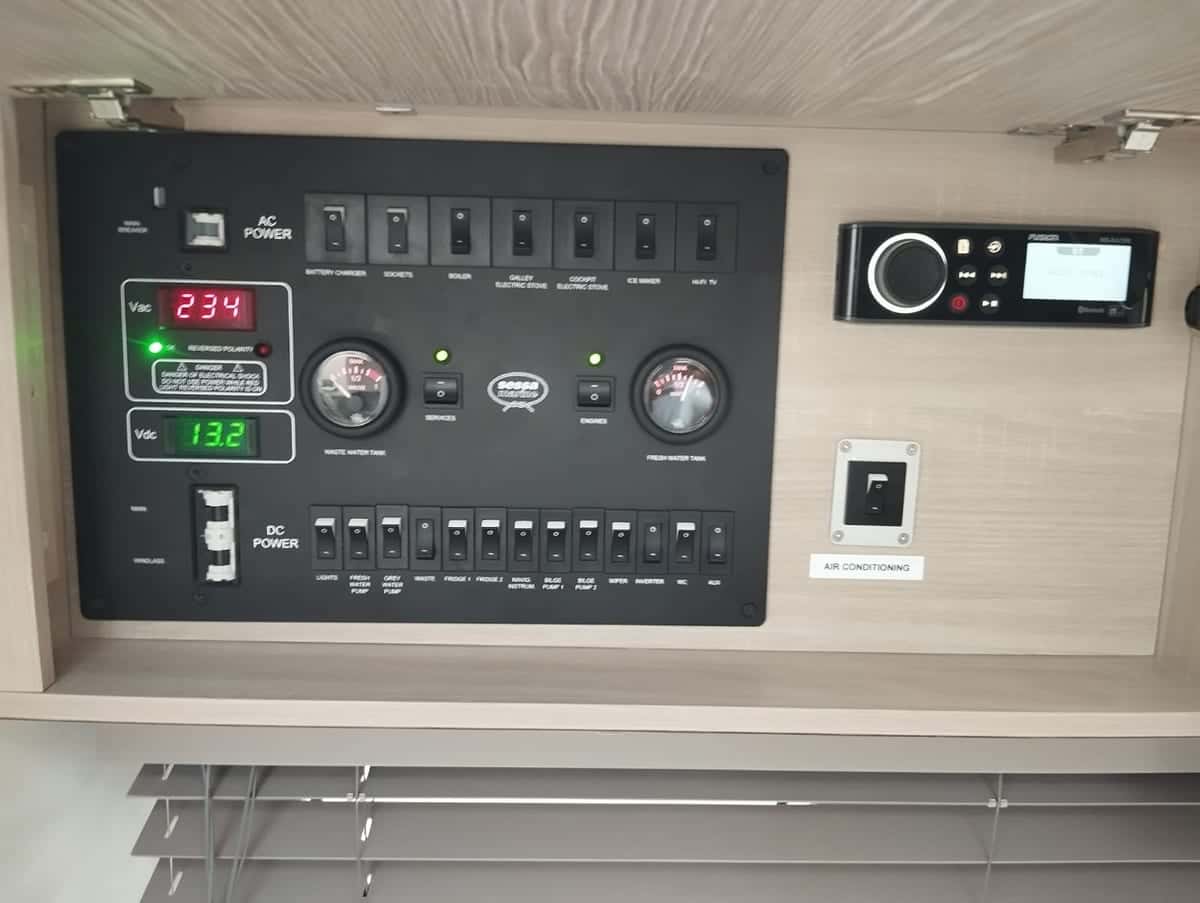 Sessa Marine C38 - miniatura 17