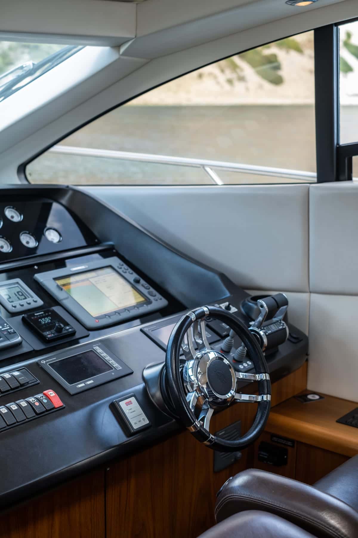 Sunseeker predator 62 - miniatura 29