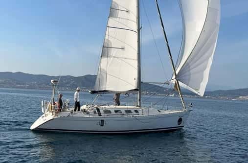 BENETEAU FIRST 41S 5 SOLAR - miniatura 2