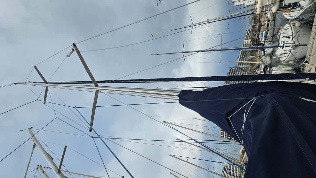 BENETEAU FIRST 41S 5 SOLAR - miniatura 12