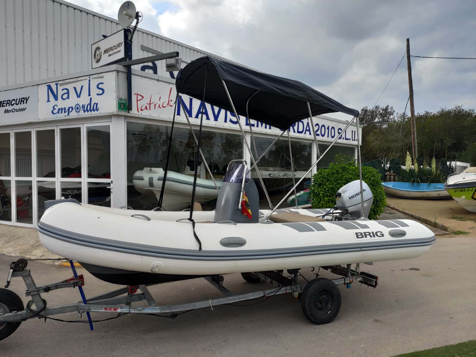 BRIG 450 FALCON