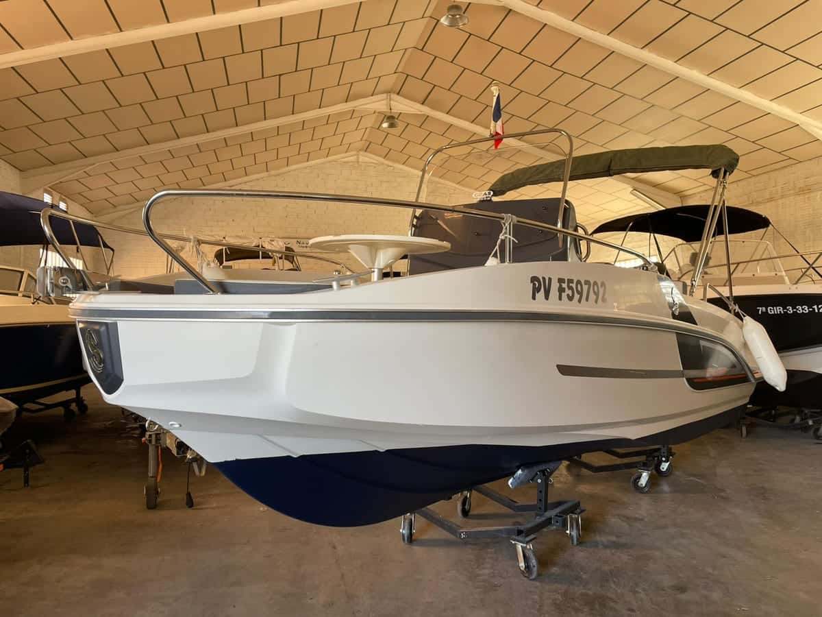 BENETEAU FLYER 5.5 SPACE DECK
